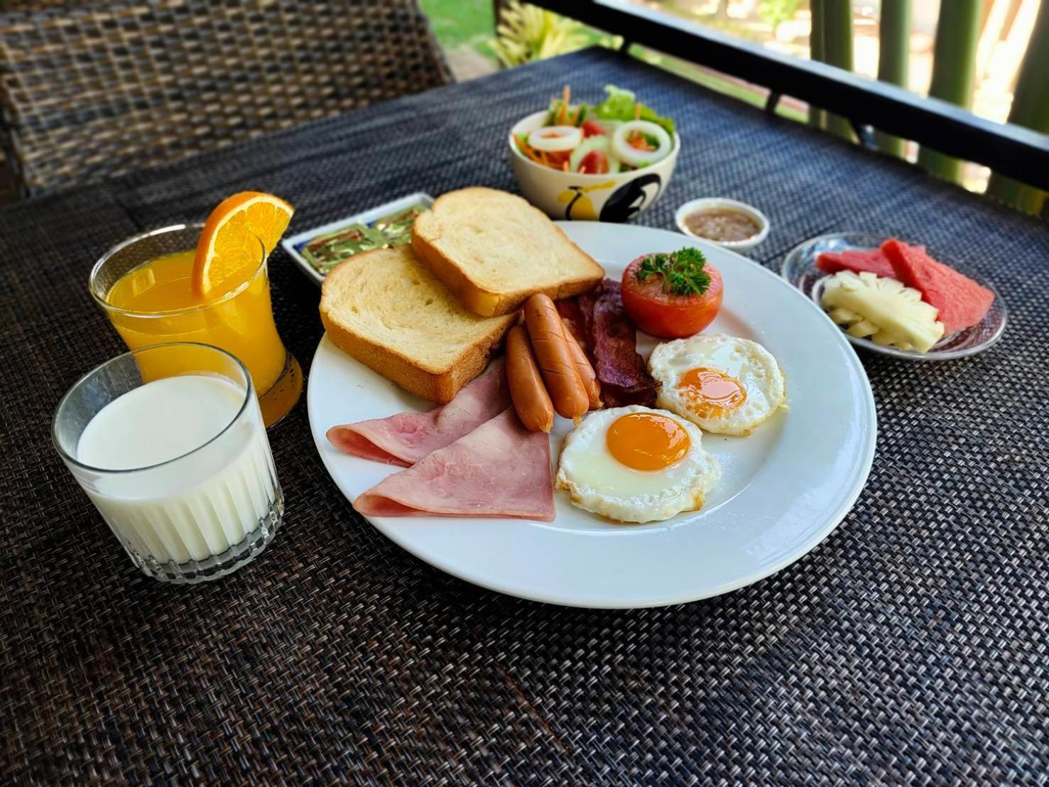 Touch Sea Boutique Hotel&Bistro Карон Экстерьер фото